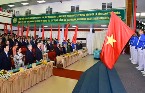 Lễ chào cờ tại Lễ khai mạc Đại hội Đảng bộ tỉnh Đồng Nai. Ảnh: VGP/Nhật Bắc.