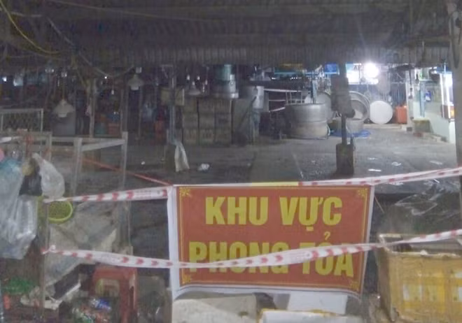 Khu vực chợ Vĩnh Long được phong tỏa vào tối 27/7.