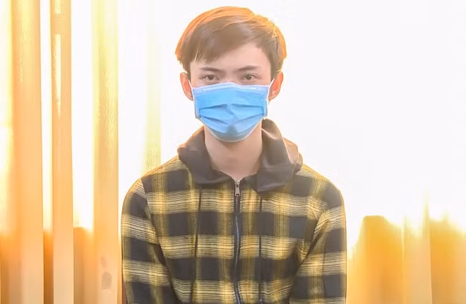 Nhựt tại cơ quan Công an.