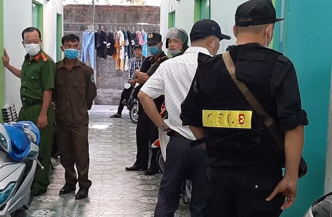 Công an Tiền Giang khám xét 21 địa điểm ở Gò Công Tây.