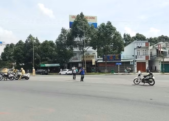 Phường Hưng Phú bị phong tỏa vào chiều 13/7.