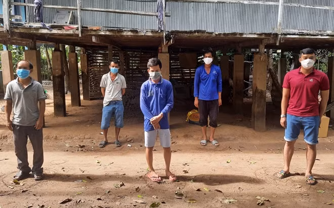 5 người ở huyện Hồng Ngự.