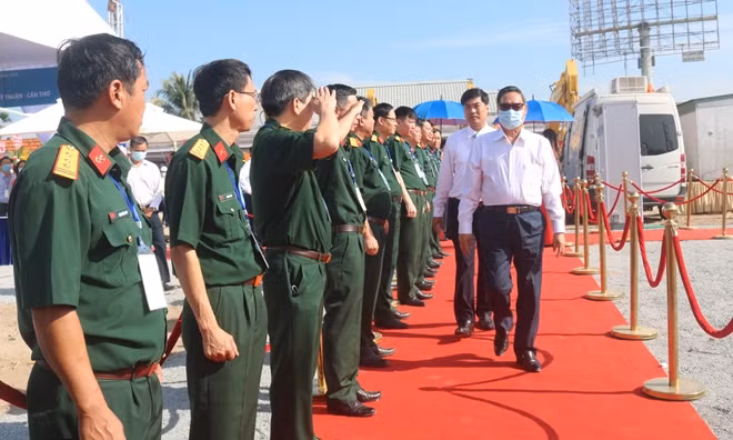 Đại tướng Lê Hồng Anh, nguyên Thường trực Ban Bí thư, nguyên Bộ trưởng Bộ Công an, dự lễ khởi công.
