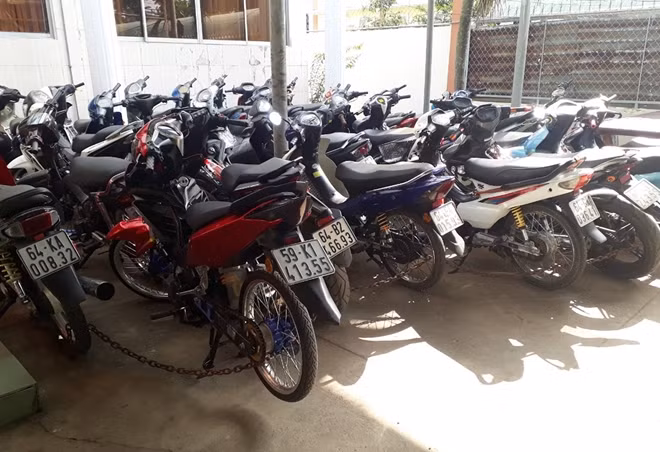 Phương tiện được cơ quan Công an tạm giữ.