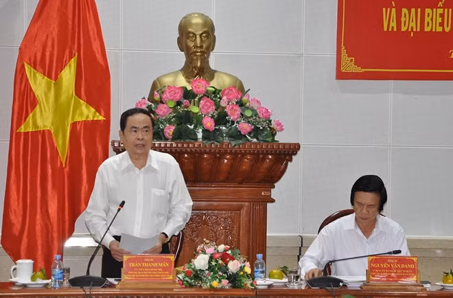 Đồng chí Trần Thanh Mẫn phát biểu chỉ đạo tại buổi làm việc.