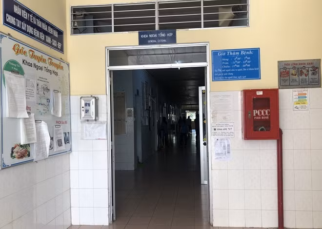 Bệnh viện nơi nam sinh đang nằm điều trị.