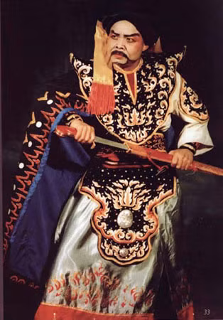 Nghệ sĩ Hán Văn Tình.