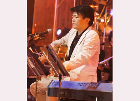 Nhạc sĩ, NSƯT Quang Vinh.