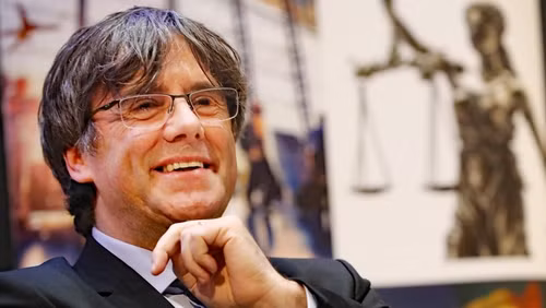 Cựu thủ hiến vùng Catalonia Carles Puigdemont sẽ vẫn tranh cử Nghị viện châu Âu. Ảnh: RTE.