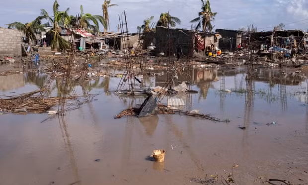 Ngoài công tác cứu hộ, Mozambique, Zimbabwe và Malawi đang phải chuẩn bị để chống chọi với nguy cơ bệnh dịch lây lan. Ảnh: Getty Images. Ngoài công tác cứu hộ, Mozambique, Zimbabwe và Malawi đang phải chuẩn bị để chống chọi với nguy cơ bệnh dịch lây lan. Ảnh: Getty Images.