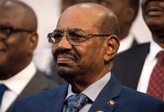 Tổng thống Omar al-Bashir bị ICC truy nã từ năm 2009 vì vi phạm nhân quyền. Ảnh: AP.