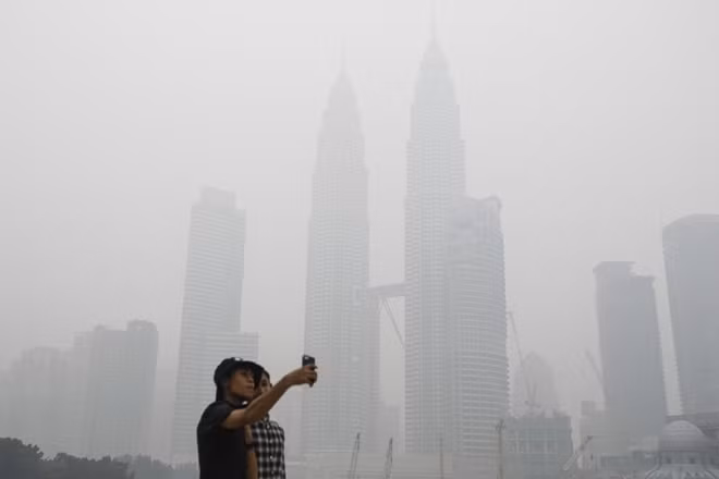 Malaysia phải đóng cửa gần 400 trường học vì ô nhiễm không khí nặng. Ảnh: Todayonline.