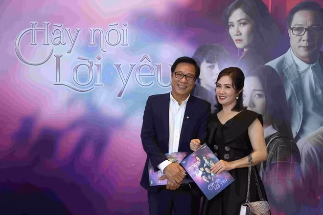 NSND Trọng Trinh và NSƯT Nguyệt Hằng đảm nhận vai những phụ huynh nghiêm khắc đến độc đoán