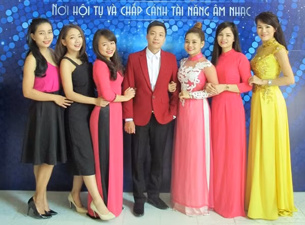 Các gương mặt được chọn vào vòng bán kết đến từ khu vực phía Bắc. Các gương mặt được chọn vào vòng bán kết đến từ khu vực phía Bắc.