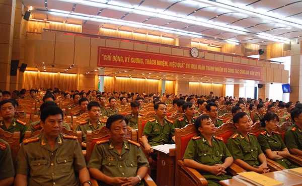 Các đại biểu tham dự hội nghị. Các đại biểu tham dự hội nghị.
