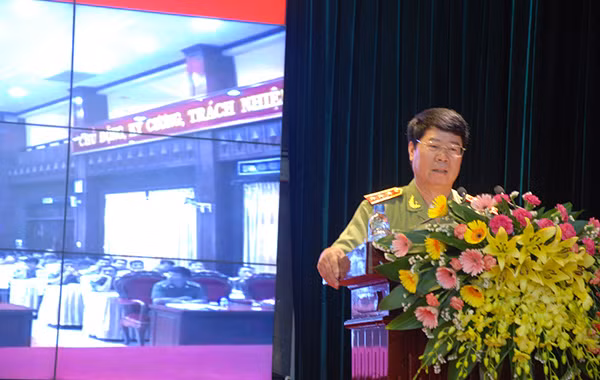 Thượng tướng Bùi Văn Nam phát biểu chỉ đạo tạo hội nghị. Thượng tướng Bùi Văn Nam phát biểu chỉ đạo tạo hội nghị.