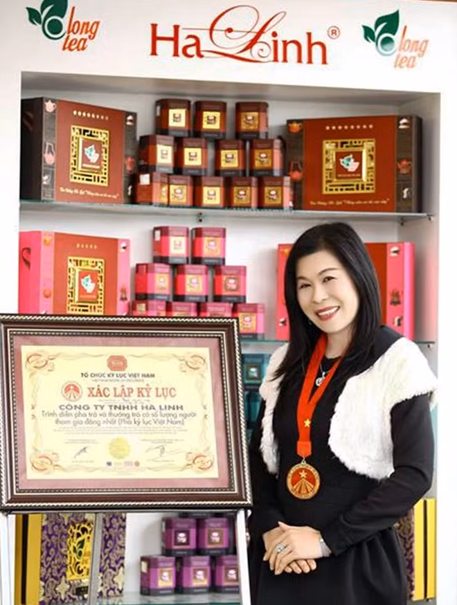 Bà Hà Thúy Linh.