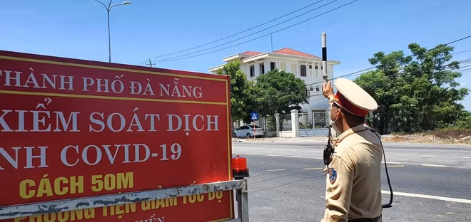 Đà Nẵng xây dựng thành công giải pháp kiểm soát khai báo y tế điện tử không tiếp xúc giữa lúc dịch COVID-19 diễn biến phức tạp.