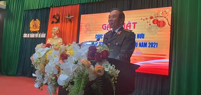 Thiếu tướng Vũ Xuân Viên Giám đốc CATP Đà Nẵng phát biểu tại buổi gặp mặt chúc tết cán bộ Công an hưu nhân dịp Tết nguyên đán Tân Sửu 2021.