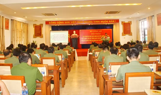 Quang cảnh hội thảo