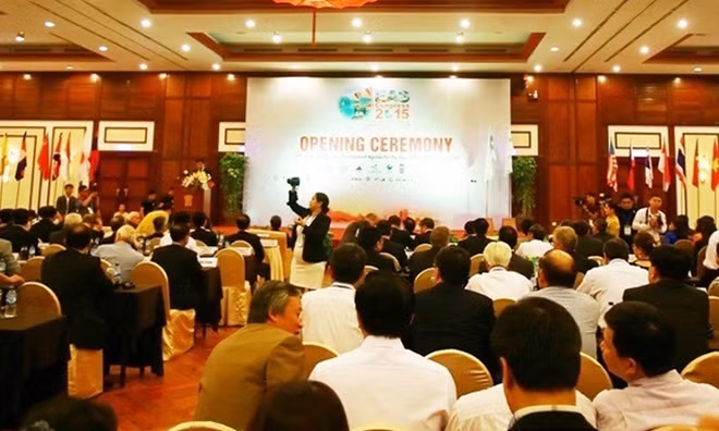 Quang cảnh các phiên thảo luận tại Đại hội Biển Đông Á lần thứ 5.
