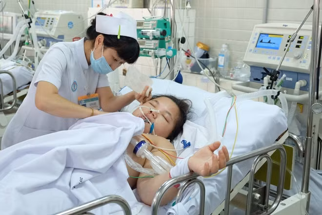Sản phụ Tuyết Nhung đang rất cần sự hỗ trợ của cộng đồng giúp chị vượt qua nghịch cảnh.