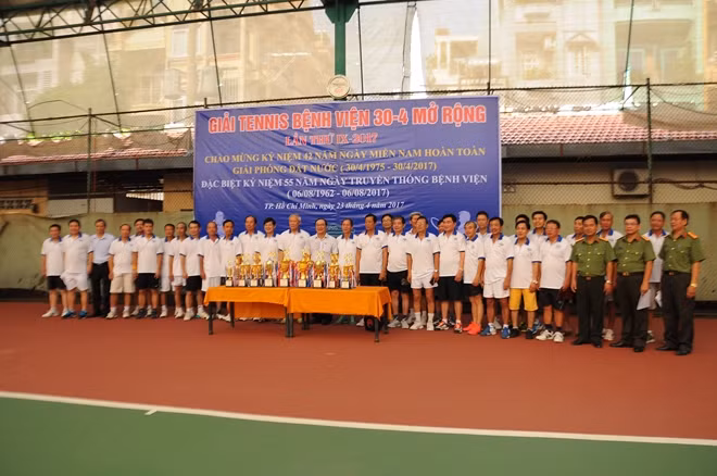80 vận động viên tham dự là người trong và ngoài ngành CAND.