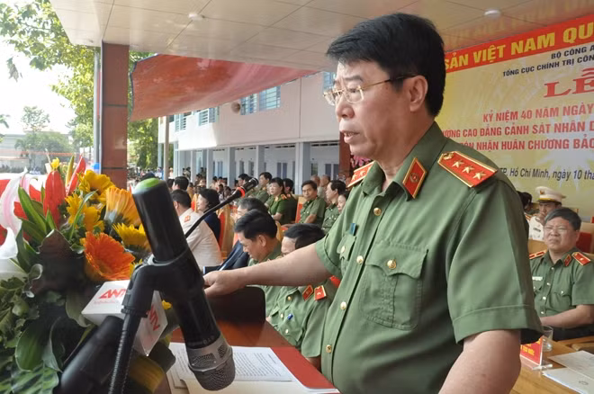 Thượng tướng Bùi Văn Nam phát biểu chỉ đạo tại buổi lễ.