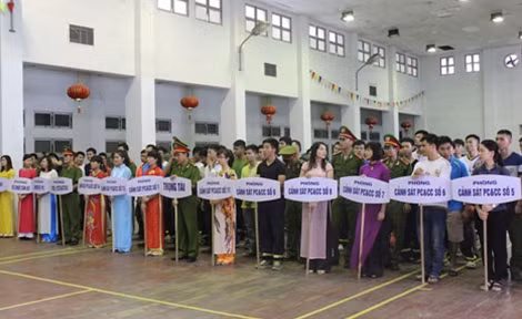 Các đội tuyển tham gia thi đấu.