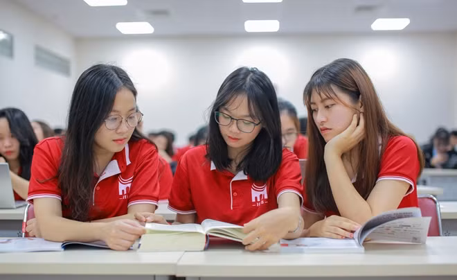 Chính sách về học phí phải vì quyền lợi của người học, đặc biệt là sinh viên nghèo