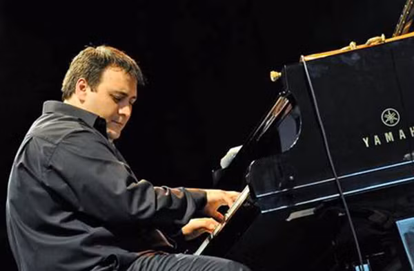 Eric Legnini Ảnh: concertwith.me.