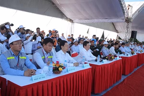 Các đại biểu dự buổi diễn tập.