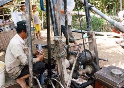 Tình trạng khai thác quá mức nước ngầm, khiến ĐBSCL đang phải đối mặt với nguy cơ thiếu nước sản xuất và sinh hoạt.