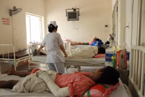 Các công nhân đang được chăm sóc tại Khoa Bỏng-Phẫu thuật tạo hình Bệnh viện Chợ Rẫy TP HCM.