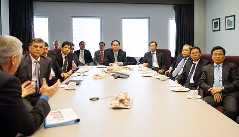 Bộ trưởng Trần Đại Quang thăm đơn vị phòng, chống khủng bố của Cảnh sát New South Wales.