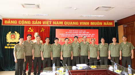 Các đại biểu tham dự Phiên họp.