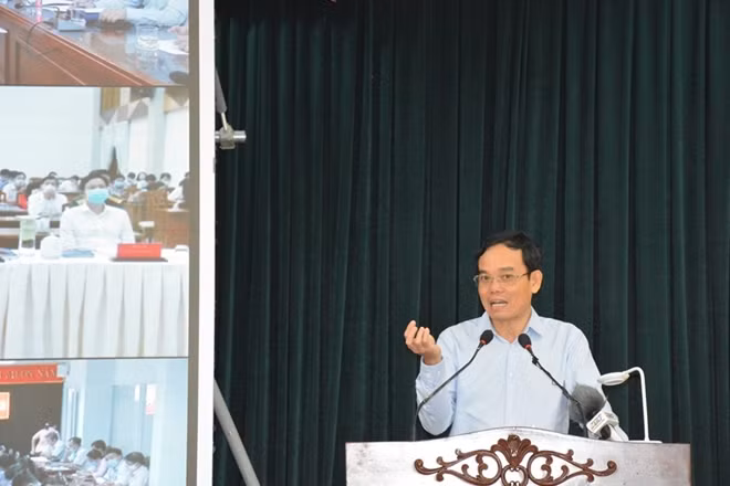 Đồng chí Trần Lưu Quang phát biểu tại hội nghị.