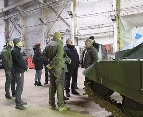 Trung đoàn Azov đang luyện tập.