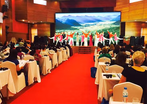 Một số hình ảnh tại lễ khai mạc.
