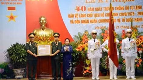 Kỷ niệm 40 năm Ngày truyền thống Bộ Tư lệnh Bảo vệ Lăng Chủ tịch Hồ Chí Minh