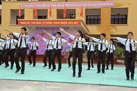 Một số tiết mục tại Liên hoan dân vũ Trường Cao đẳng An ninh nhân dân I.