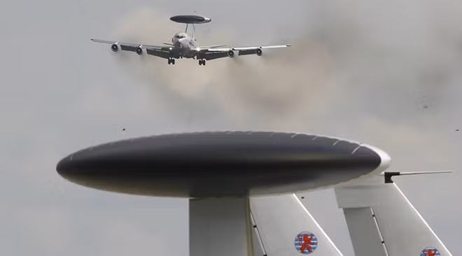 Máy bay trinh sát AWACS của NATO sẽ được điều đến Thổ Nhĩ Kỳ trong một vài tuần nữa. Ảnh: Reuters