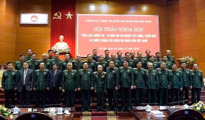 Các đại biểu tại Hội thảo khoa học Các đại biểu tại Hội thảo khoa học