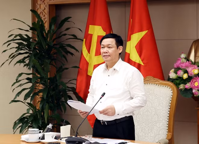 Phó Thủ tướng Vương Đình Huệ phát biểu chỉ đạo tại buổi họp