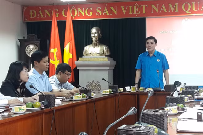 Tổng Liên đoàn Lao động Việt Nam họp báo trước Đại hội Công đoàn Việt Nam lần thứ XII.