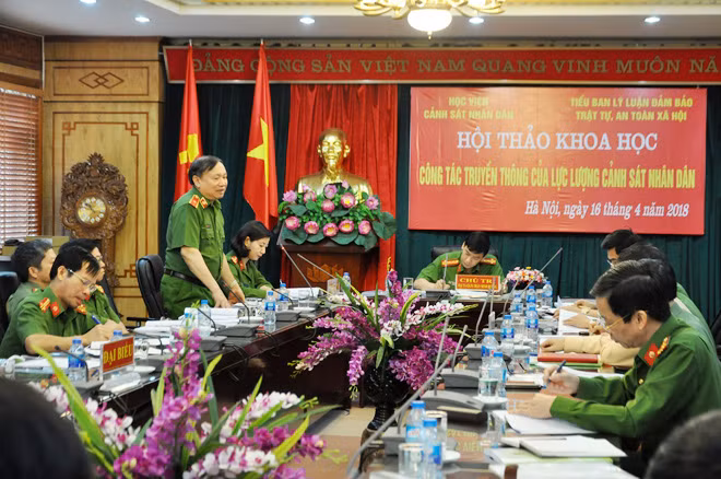 Hội thảo khoa học “Công tác truyền thông của lực lượng CSND” tại Hà Nội.