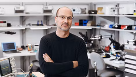 Andy Rubin, cha đẻ của Androi, người đã phải rời Google năm 2014 vì bê bối quấy rối tình dục. Ảnh: Enlarge.