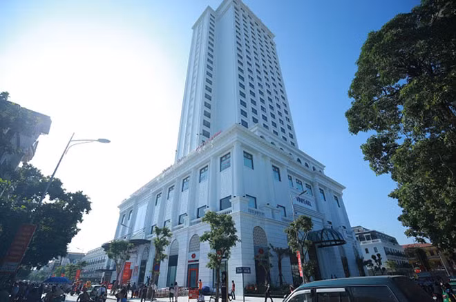 Vincom Plaza Phủ Lý cũng tọa lạc tại tòa tháp cao nhất tỉnh Hà Nam.