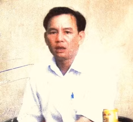 Chân dung Trình Văn Tám do trinh sát chụp.
