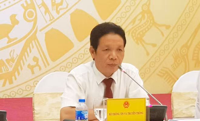 Thứ trưởng Bộ TT&TT Hoàng Vĩnh Bảo. (Ảnh: Người lao động) Thứ trưởng Bộ TT&TT Hoàng Vĩnh Bảo. (Ảnh: Người lao động)